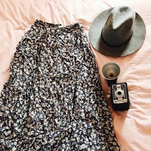 vintage floral maxi skirt with pockets